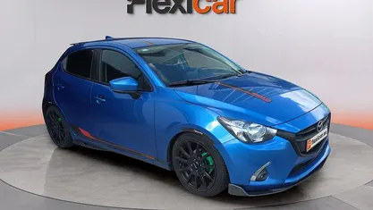 Usado Mazda 2 Luxury 90 CV (66 kW) 2018 Azul Berlina