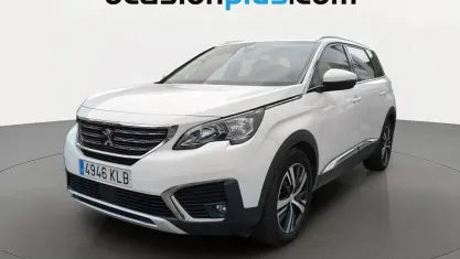 Usado Peugeot 5008 Allure 131 CV (96 kW) 2018 Blanco SUV