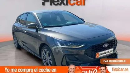Usado Ford Focus ST-Line 155 CV (114 kW) 2024 Gris Berlina