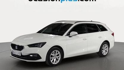 Begagnad Seat Leon Style 150 HK (110 kW) 2022 Vit Minibuss
