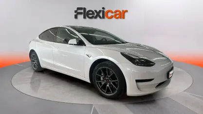 Usado Tesla Model 3 RWD 239 kW (325 CV) 2021 Blanco Berlina