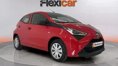 Rojo Usado 2022 Toyota Aygo X-play Utilitario | 10.190 € (Super precio)