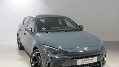 Usado Cupra Leon 150 CV (110 kW) 2025 Coupe