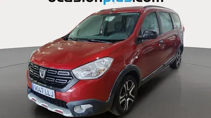 Rojo Usado 2020 Dacia Lodgy Comfort Monovolumen | 10.900 € (Buen precio)
