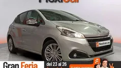 Usado 2017 Peugeot 208 Allure Utilitario | 9990 € (Precio justo)