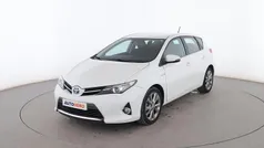 Blanco Usado 2015 Toyota Auris Hybrid Active Utilitario | 14.699 € (Precio justo)