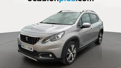 Usado Peugeot 2008 Allure 100 CV (73 kW) 2017 SUV