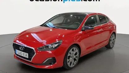 Usado Hyundai i30 Style 140 CV (102 kW) 2018 Rojo Berlina