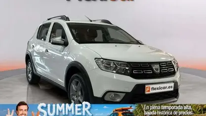 Usado Dacia Sandero Comfort 95 CV (69 kW) 2020 Blanco Berlina