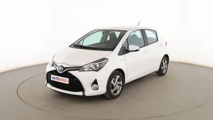 Usado Toyota Yaris Active 101 CV (74 kW) 2016 Blanco Utilitario