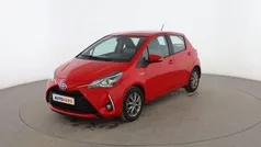 Rojo Usado 2019 Toyota Yaris Hybrid Active Utilitario | 16.499 € (Precio justo)