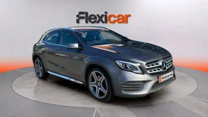 Usado Mercedes GLA200 136 CV (100 kW) 2019 Gris SUV