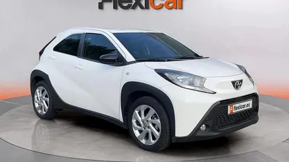 Usado 2024 Toyota Aygo X SUV | 12.690 € (Precio justo)