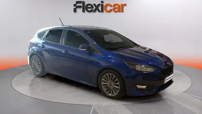Usado Ford Focus ST-Line 125 CV (91 kW) 2016 Azul Utilitario