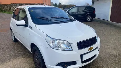 Blanco Usado 2010 Chevrolet Aveo LS Utilitario | 3500 € (Buen precio)