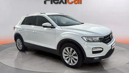 Usado VW T-Roc Advance 110 CV (80 kW) 2021 Blanco SUV