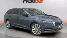 Gris Usado 2021 Skoda Octavia Ambition Familiar | 18.090 € (Precio justo)