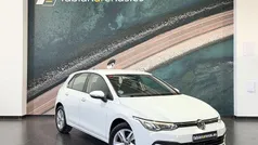 Usado 2021 VW Golf VIII Life Berlina | 22.400 € (Precio justo)