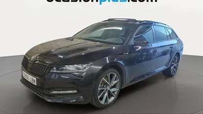 Usado Skoda Superb SportLine 272 CV (200 kW) 2019 Negro Familiar