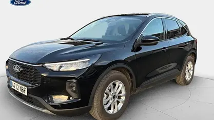Usado Ford Kuga Titanium 150 HP (110 kW) 2025 Preto SUV