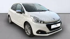 Blanco Usado 2019 Peugeot 208 Allure Utilitario | 10.800 € (Precio justo)