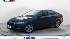 Azul Usado 2021 Skoda Octavia Style Berlina | 15.950 € (Precio justo)