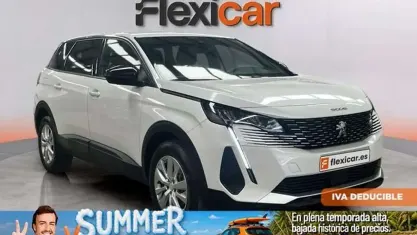 Usado Peugeot 5008 Active 136 CV (100 kW) 2024 Blanco SUV