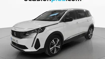 Blanco Usado 2022 Peugeot 5008 Allure SUV | 19.991 € (Precio justo)