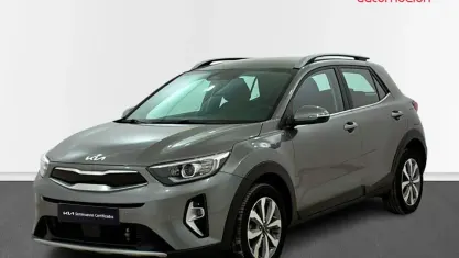 Usado Kia Stonic 100 CV (73 kW) 2024 SUV