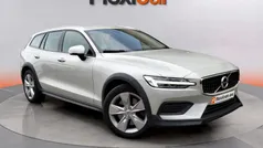 Gris Usado 2019 Volvo V60 CC Momentum Familiar | 19.890 € (Super precio)