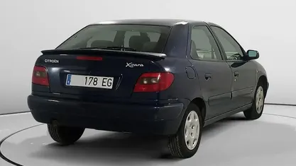 Usado Citroën Xsara 90 CV (66 kW) 2000 Azul Berlina