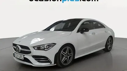 Usado Mercedes CLA180 AMG 136 CV (100 kW) 2020 Blanco Berlina