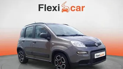 Usado Fiat Panda Cross Cross 71 CV (52 kW) 2022 Utilitario