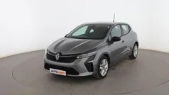 Gris Usado 2023 Renault Clio V Evolution Berlina | 15.799 € (Precio justo)