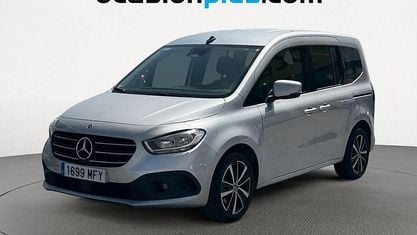 Käytetty Mercedes T180 116 HP (85 kW) 2023 Harmaa Tila-auto