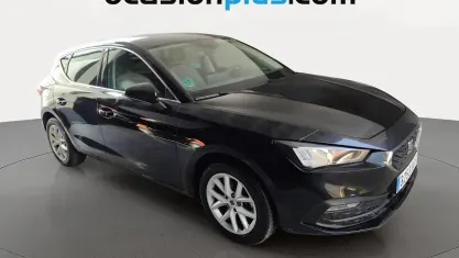 Usado Seat Leon Style 116 CV (85 kW) 2025 Negro Utilitario