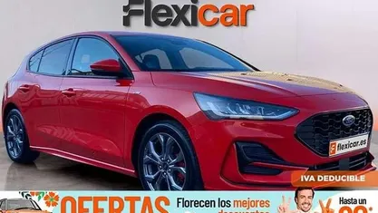 Usado Ford Focus ST-Line 125 CV (91 kW) 2022 Rojo Berlina