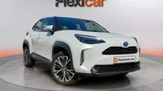Usado 2023 Toyota Yaris Hybrid Active | 23.490 € (Precio justo)