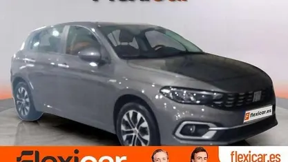 Usado Fiat Tipo City Life 100 CV (73 kW) 2023 Gris Familiar