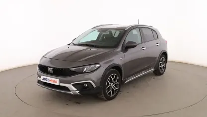 Usado Fiat Tipo Cross 131 CV (96 kW) 2022 Gris Berlina