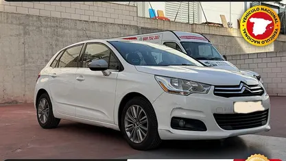 Usado Citroën C4 120 CV (88 kW) 2011 Blanco Berlina