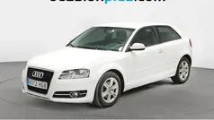 Blanco Usado 2011 Audi A3 Attraction Berlina | 8900 € (Precio justo)