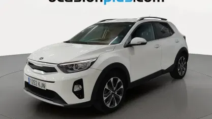 Usado Kia Stonic 120 CV (88 kW) 2018 Blanco SUV