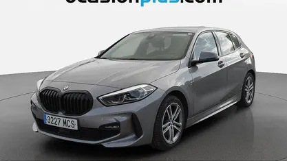 Gris Usado 2022 BMW 118 Utilitario | 23.628 € (Buen precio)