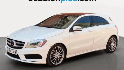 Usado Mercedes A200 AMG line 136 CV (100 kW) 2015 Blanco Utilitario