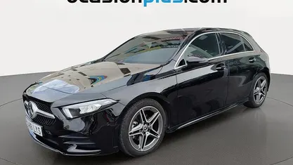 Usado Mercedes A180 AMG 116 CV (85 kW) 2022 Negro Utilitario