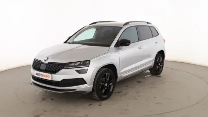 Usado Skoda Karoq SportLine 150 CV (110 kW) 2020 Plata SUV