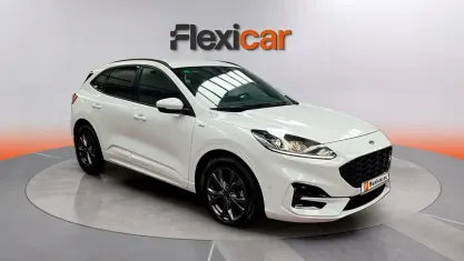 Usado Ford Kuga ST-Line 190 CV (139 kW) 2022 Blanco SUV
