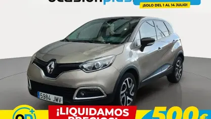 Usado Renault Captur Zen 120 CV (88 kW) 2016 Beige SUV