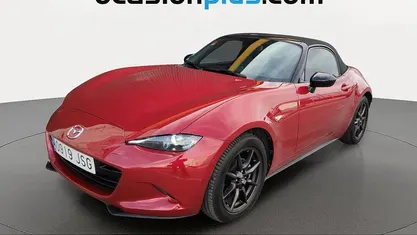 Usado Mazda MX5 Luxury 131 CV (96 kW) 2016 Rojo Descapotable